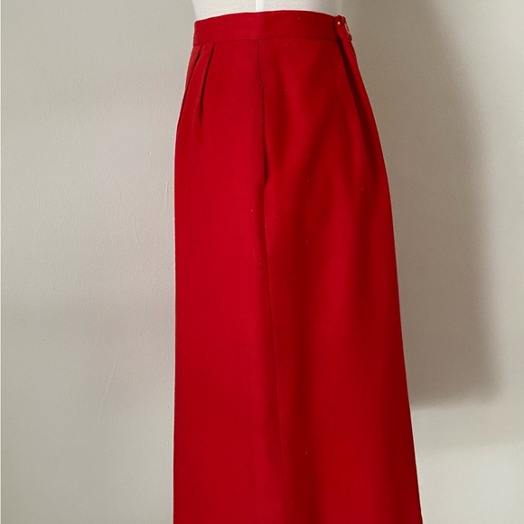 Vintage 1970s lipstick red pencil skirt - Picture 4 of 5